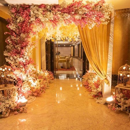 Hotel Radisson Blu Kaushambi Delhi Ncr Ghaziabad Zewnętrze zdjęcie