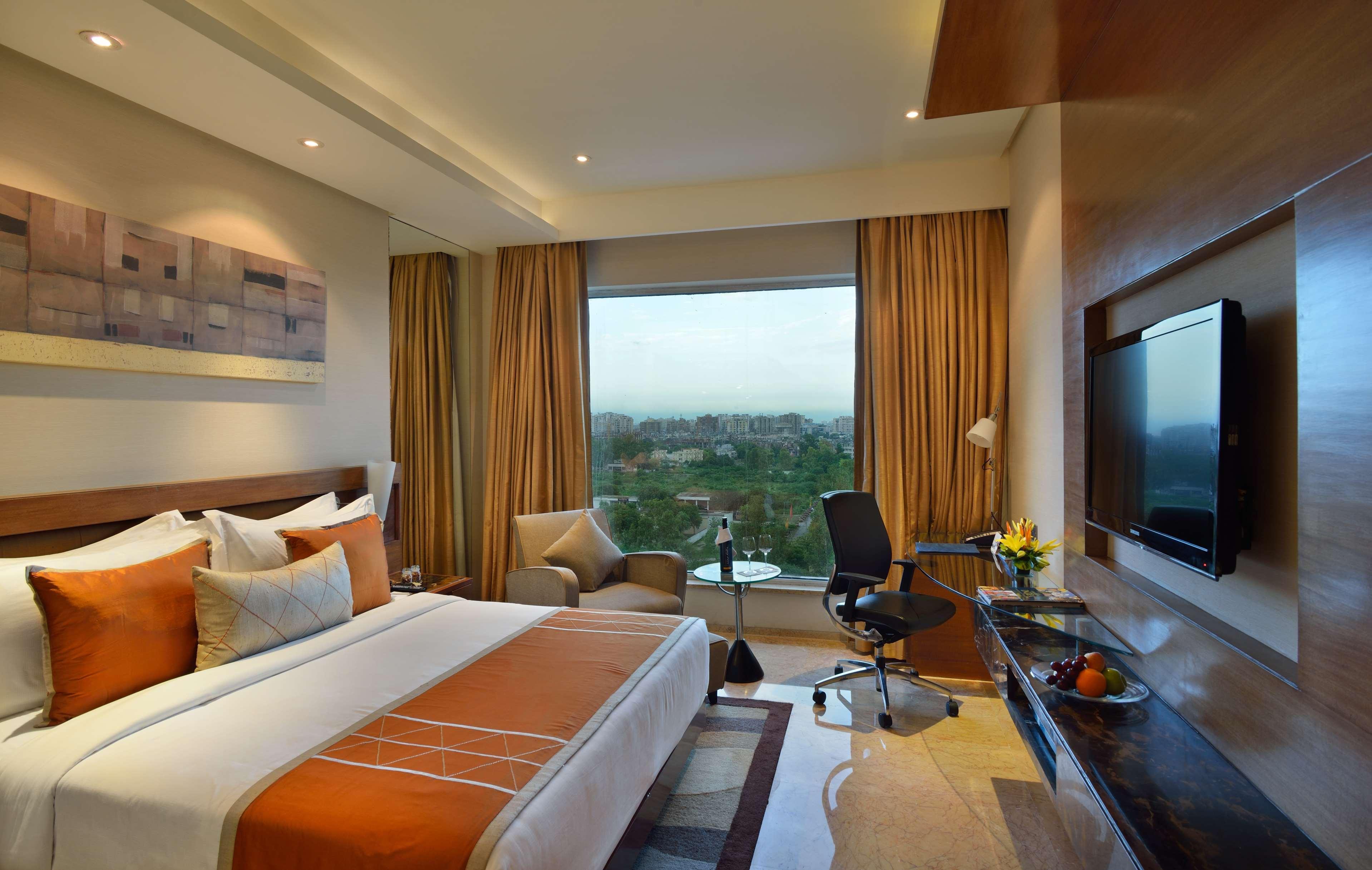 Hotel Radisson Blu Kaushambi Delhi Ncr Ghaziabad Zewnętrze zdjęcie