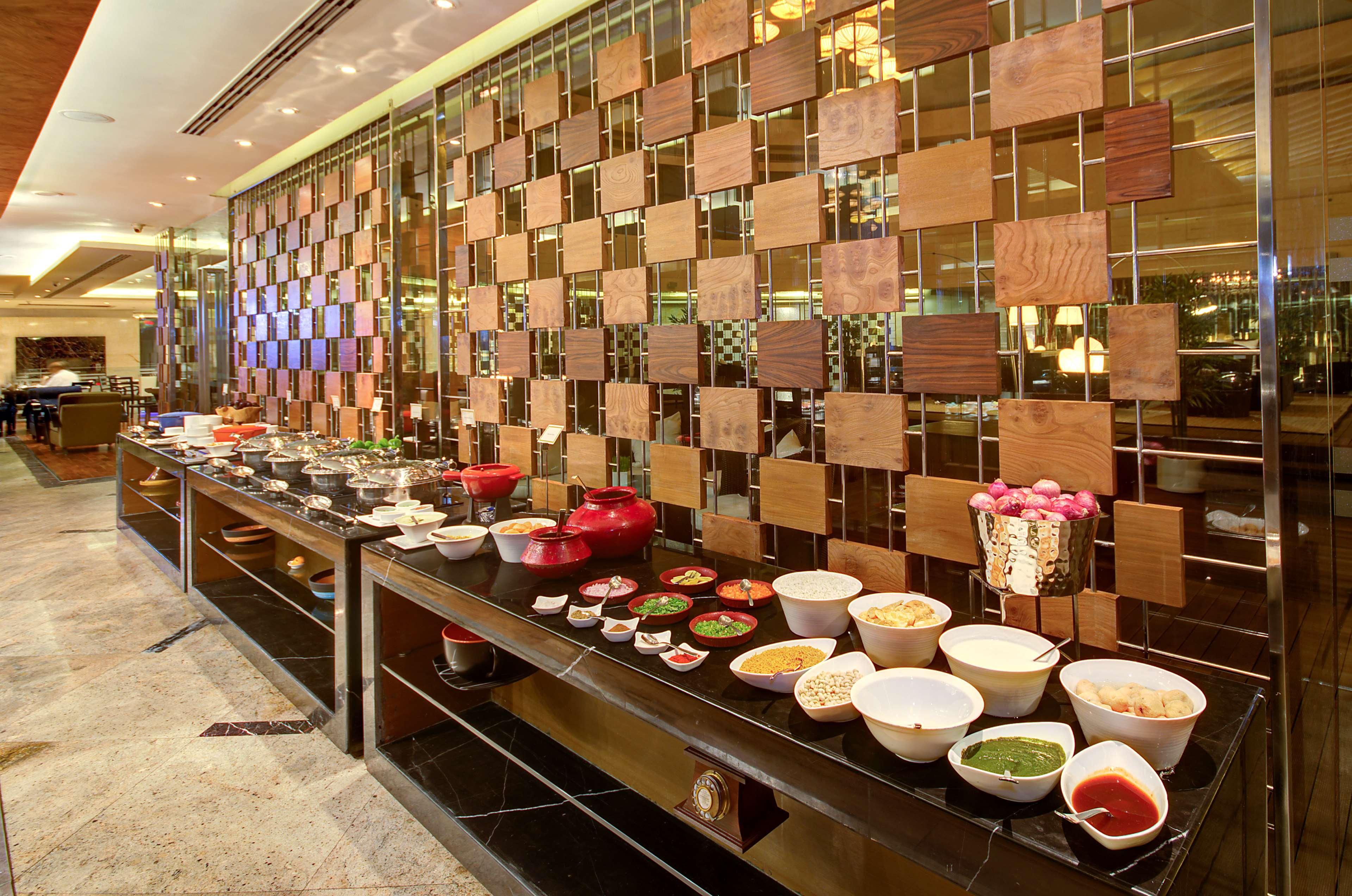 Hotel Radisson Blu Kaushambi Delhi Ncr Ghaziabad Zewnętrze zdjęcie