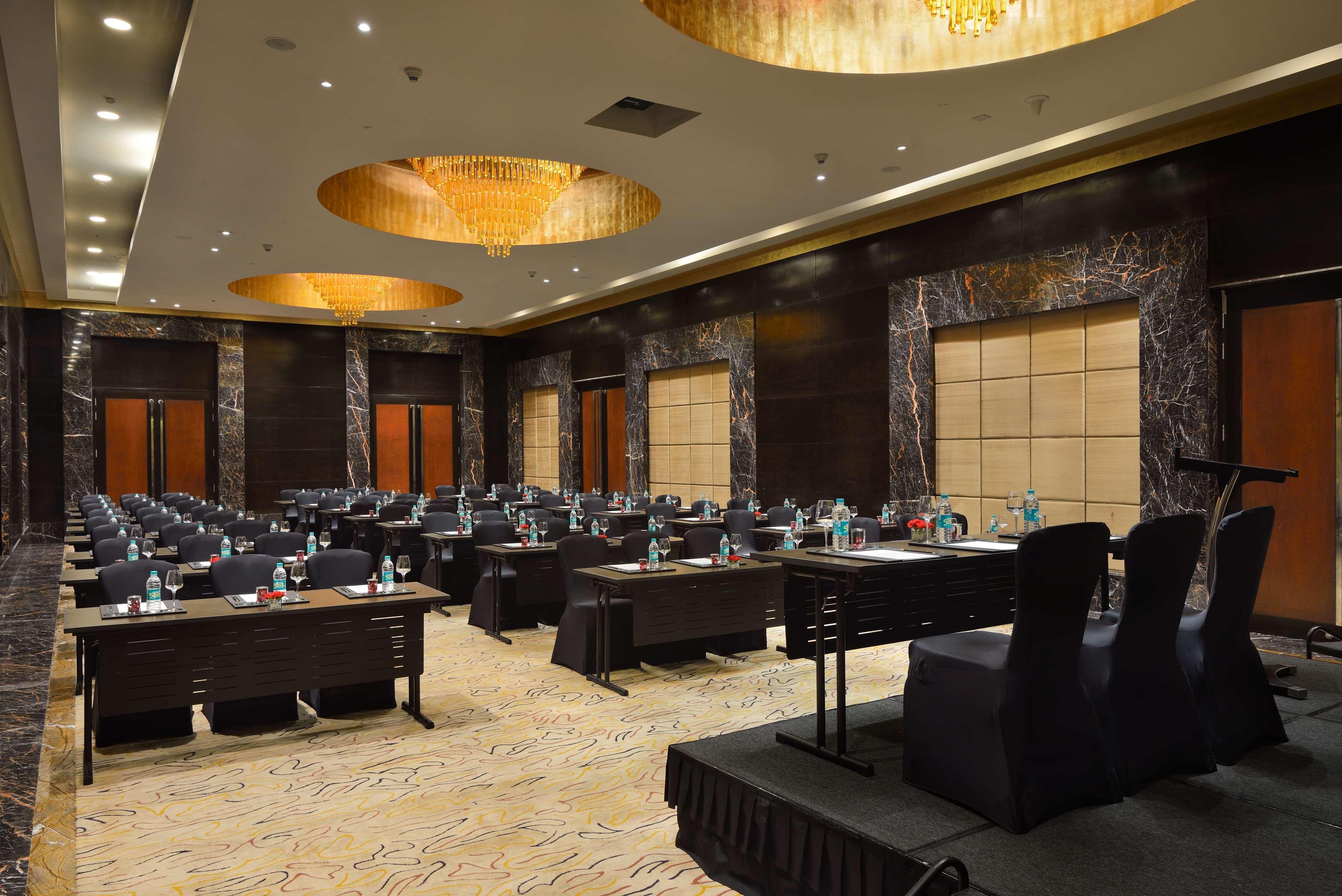 Hotel Radisson Blu Kaushambi Delhi Ncr Ghaziabad Zewnętrze zdjęcie