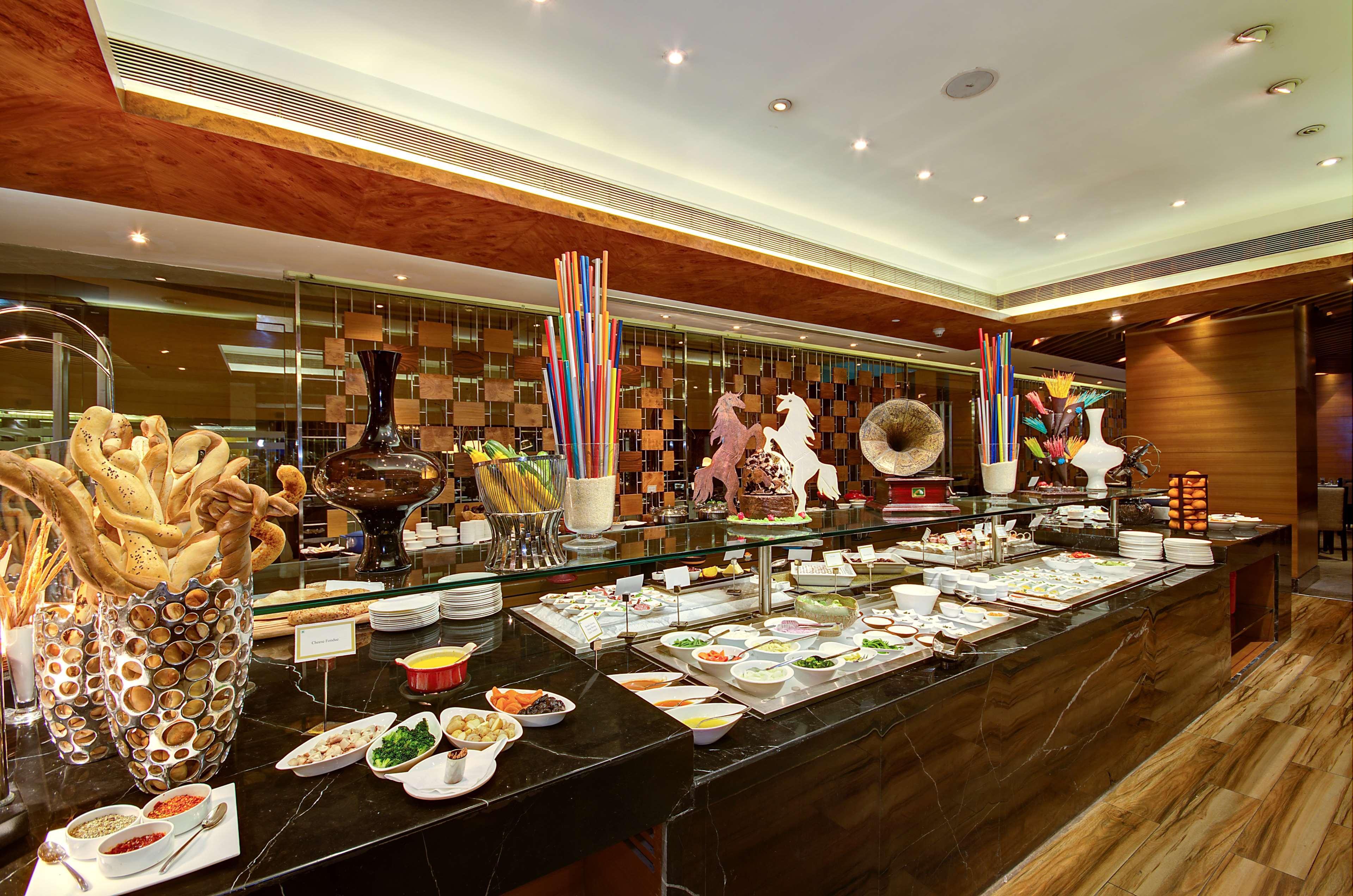 Hotel Radisson Blu Kaushambi Delhi Ncr Ghaziabad Zewnętrze zdjęcie
