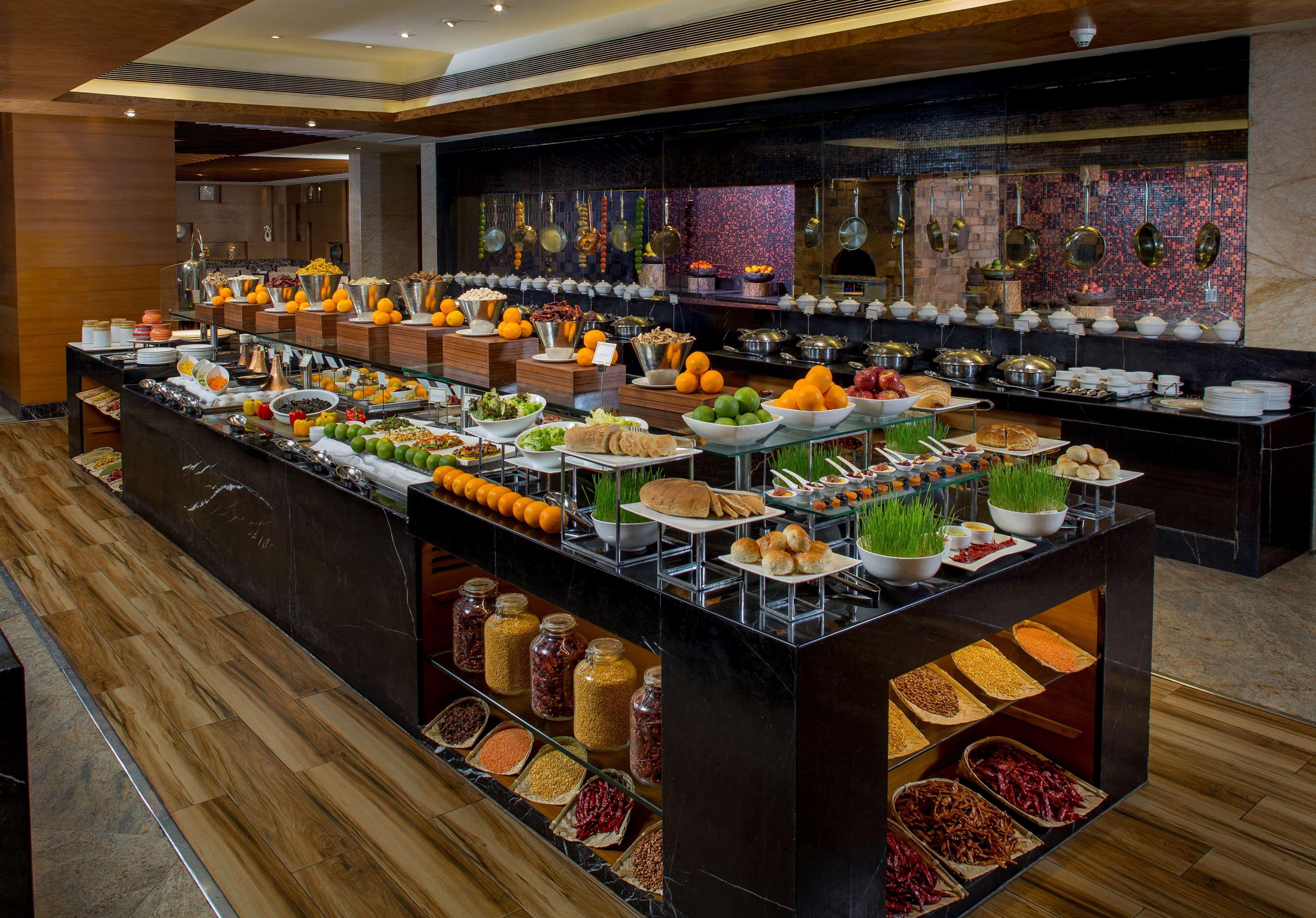 Hotel Radisson Blu Kaushambi Delhi Ncr Ghaziabad Zewnętrze zdjęcie