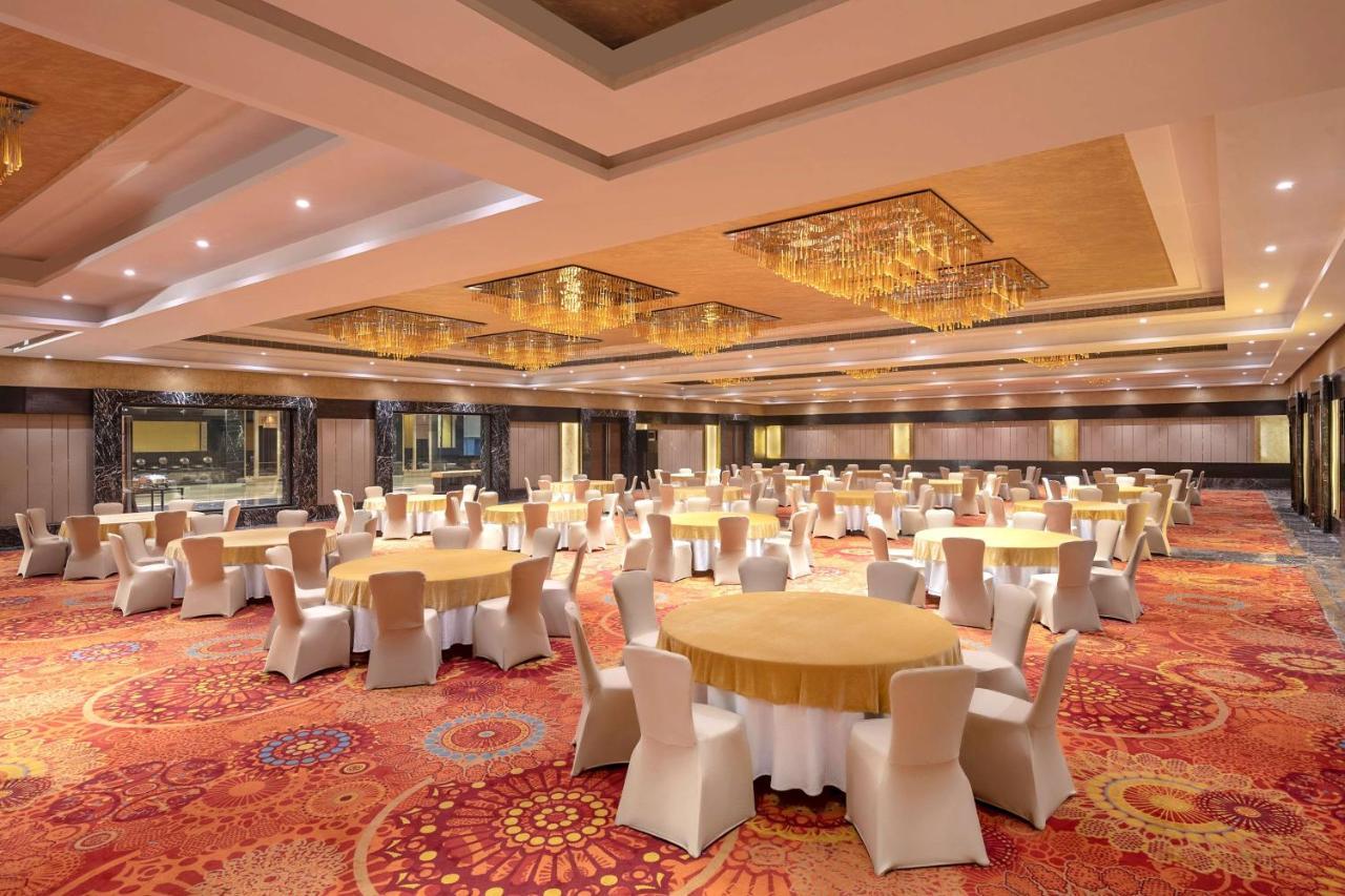 Hotel Radisson Blu Kaushambi Delhi Ncr Ghaziabad Zewnętrze zdjęcie