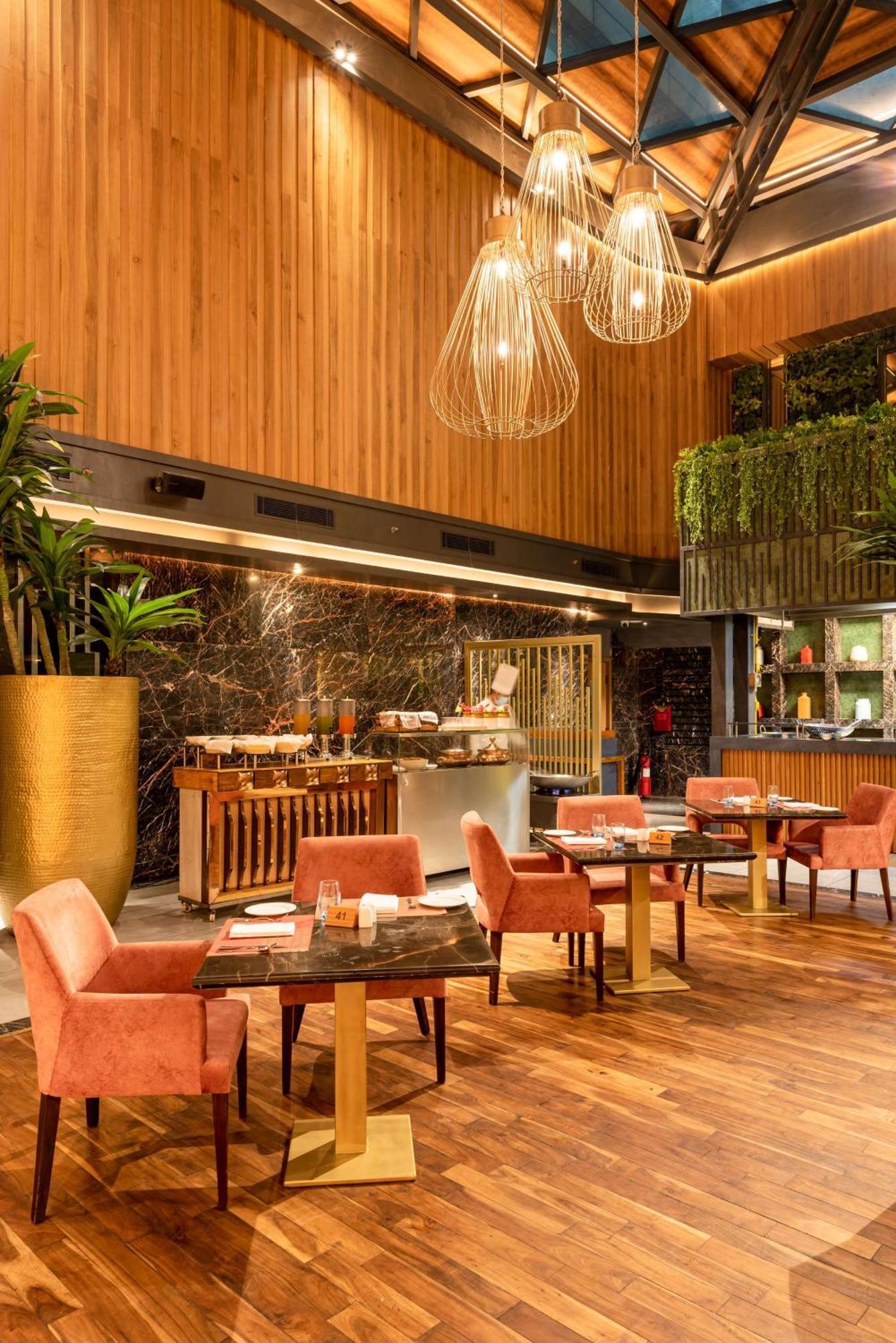 Hotel Radisson Blu Kaushambi Delhi Ncr Ghaziabad Zewnętrze zdjęcie